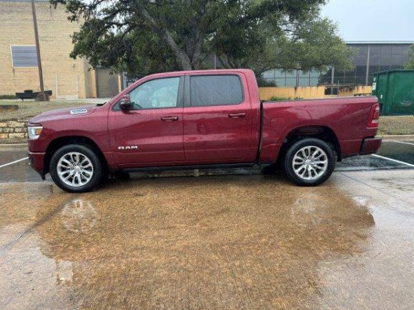 2023 RAM 1500 Laramie Crew Cab 