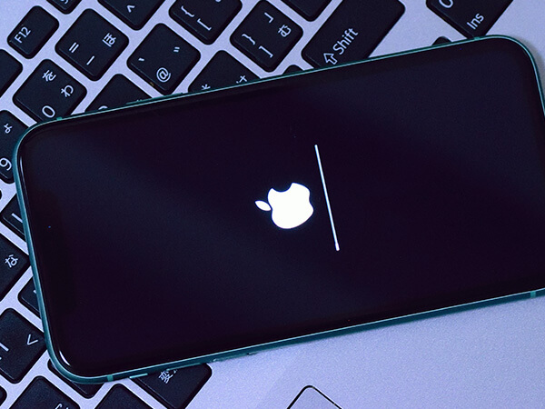 Scam Alert: Criminals Hack into Apple Devices to Demand Ransom